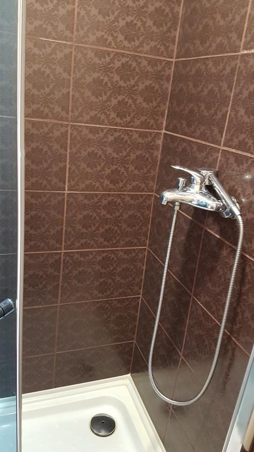 Glamour Hotel Luhyny Bagian luar foto
